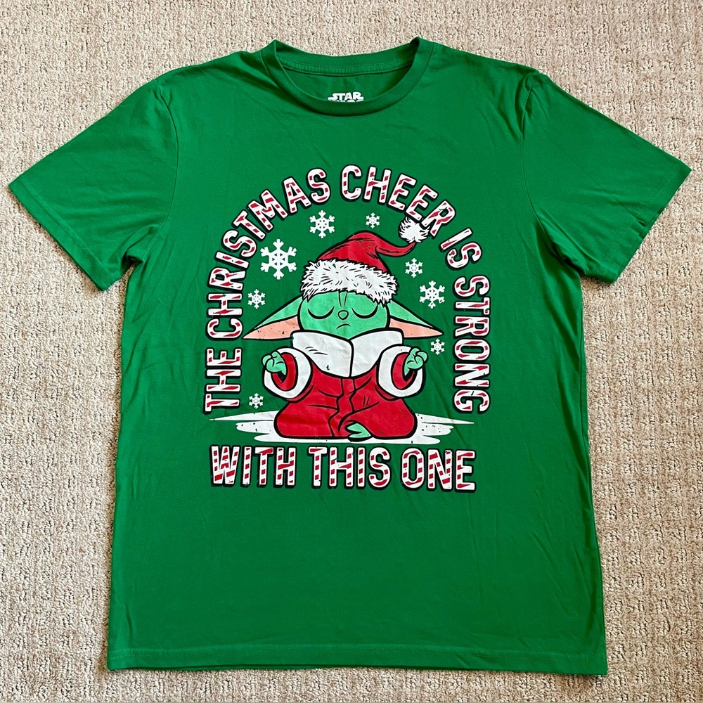 Large Green Star Wars Christmas Grogu, The Child, Baby Yoda Graphic Tee L Men’s